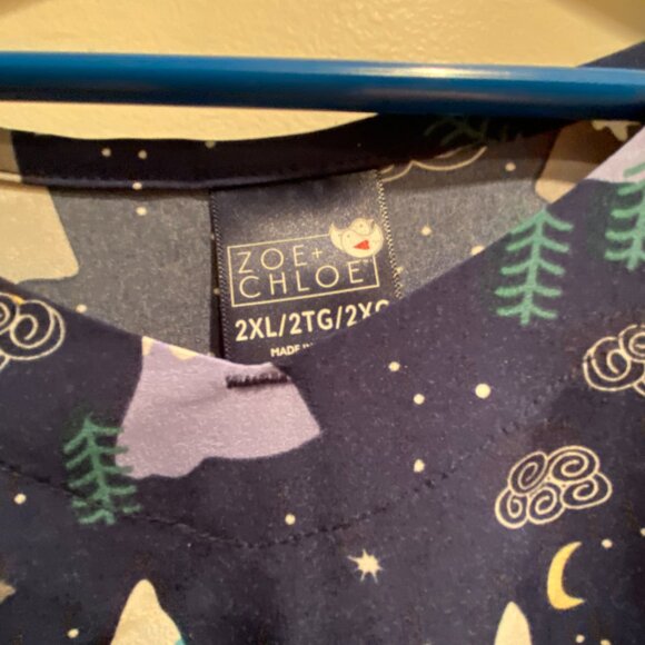 Scrub Top - Picture 2 of 3